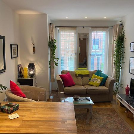 בנגור True Colours Apartment In Central Location מראה חיצוני תמונה