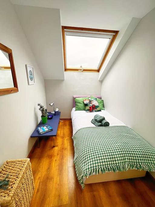 בנגור True Colours Apartment In Central Location מראה חיצוני תמונה