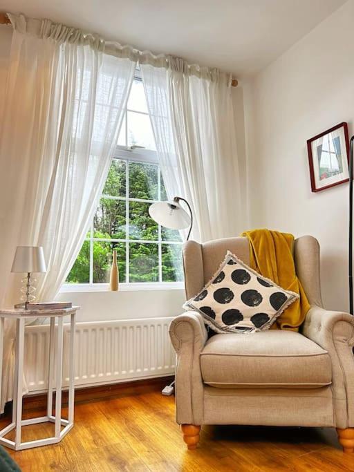 בנגור True Colours Apartment In Central Location מראה חיצוני תמונה