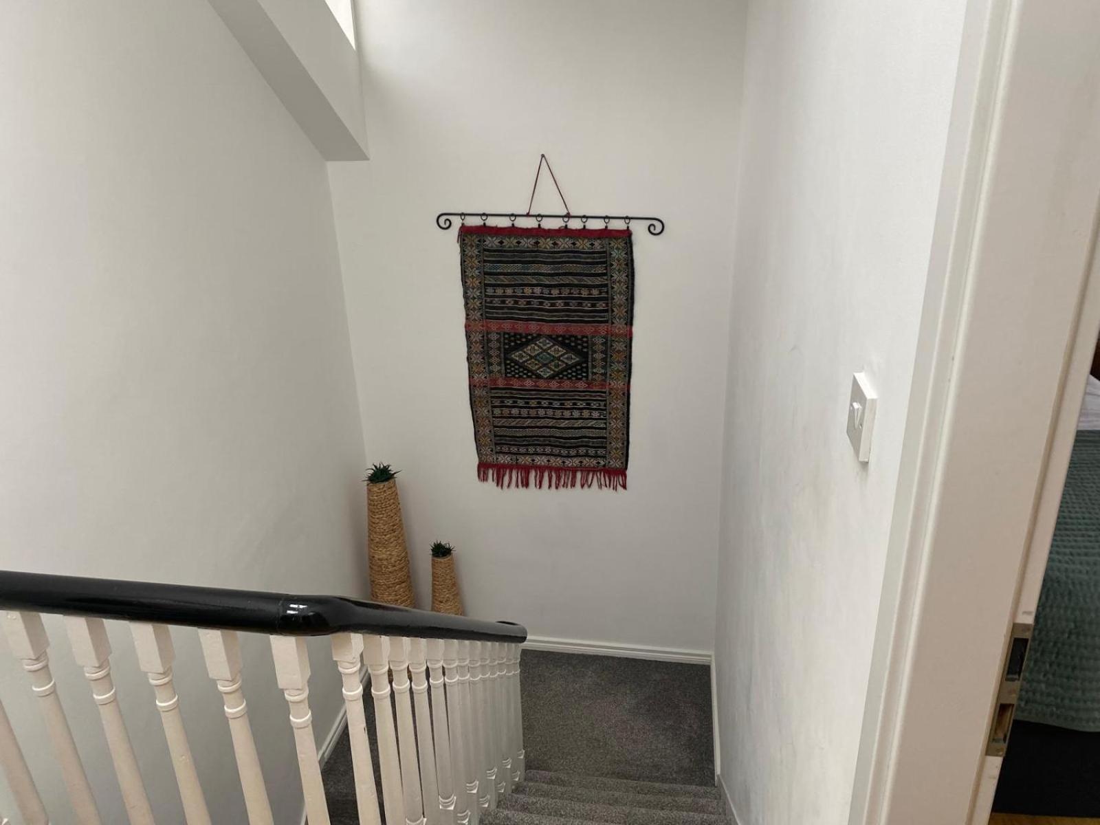 בנגור True Colours Apartment In Central Location מראה חיצוני תמונה