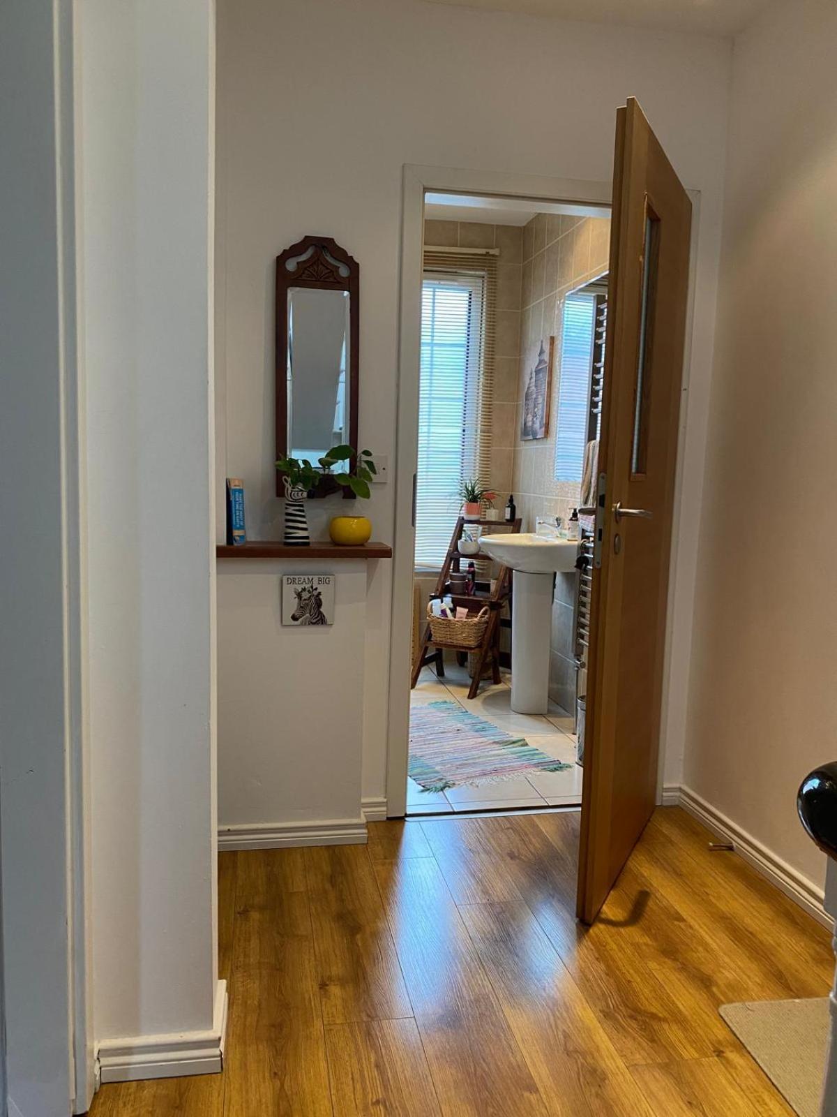 בנגור True Colours Apartment In Central Location מראה חיצוני תמונה